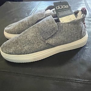 Hey Dude Peytons Linen Grey/Black New With Tags Size 6
